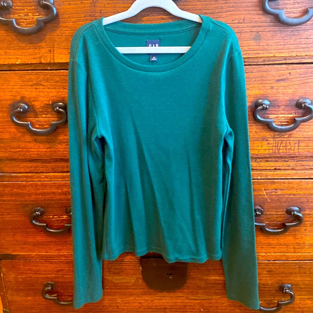 GAP NWT long sleeve ribbed T
